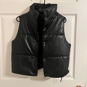 🚫SOLD🚫 Black puffer vest